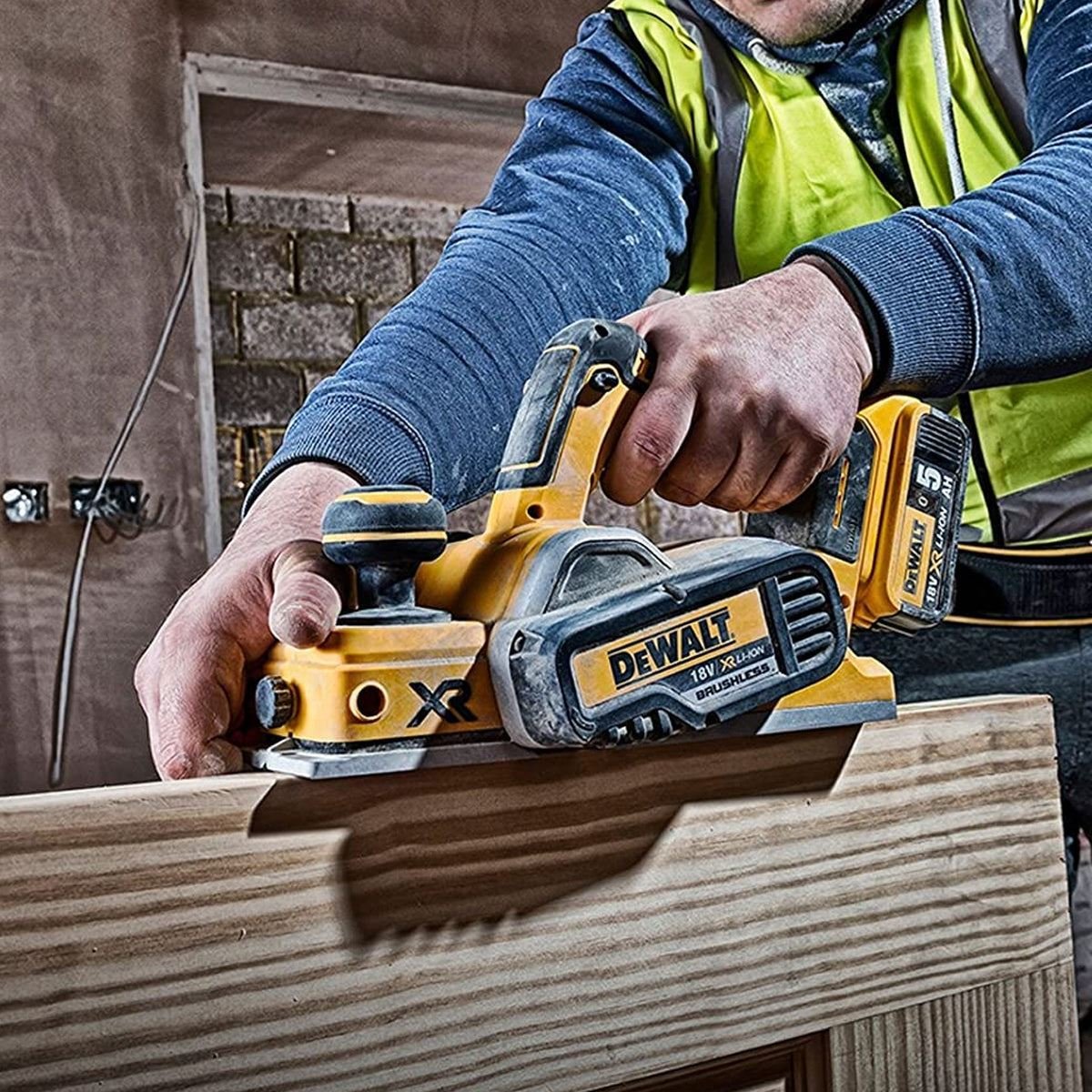 18V Cordless 10-Piece Power Tool Kit with 3 x 5.0Ah Batteries & Charger incl. 125mm Angle Grinder & LED Work Light - view 17