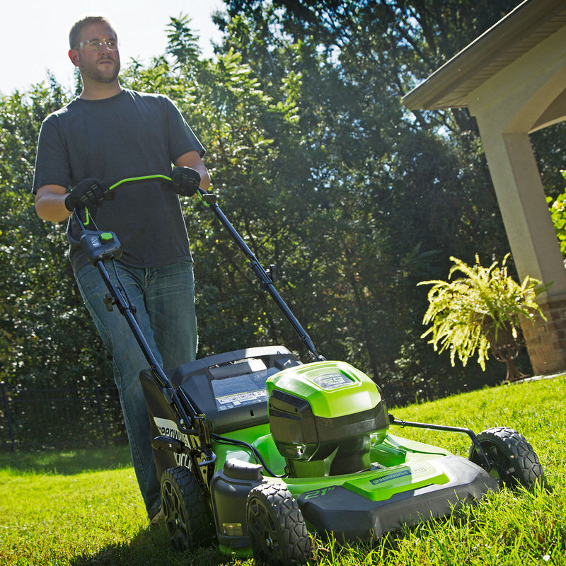 Greenworks 60v 46cm Self Propelled Cordless Lawnmower 1 x 4.0Ah - view 2